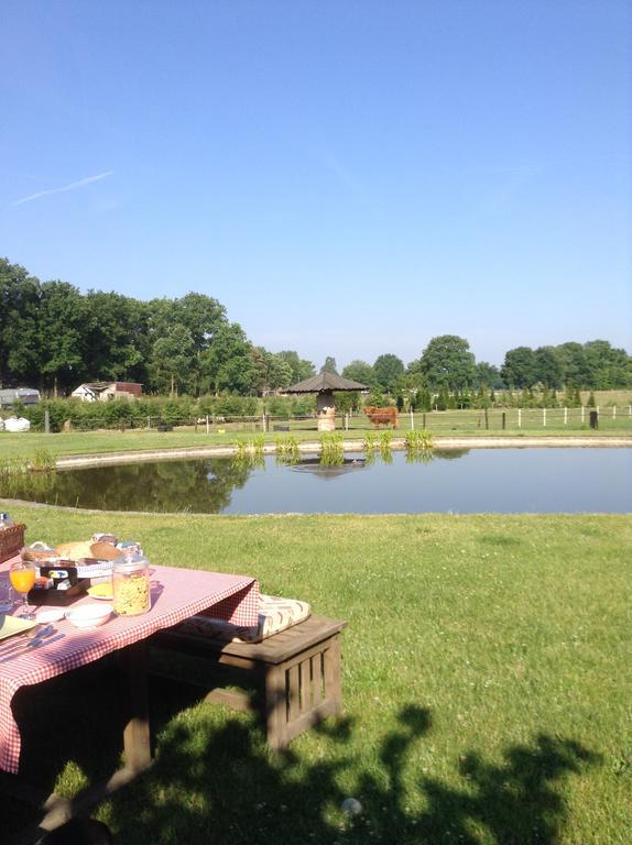 Bed En Boterham Hoeve Boord Ven Eersel Exterior photo